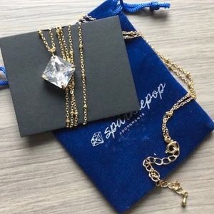 Sparklepop gold pendant necklace